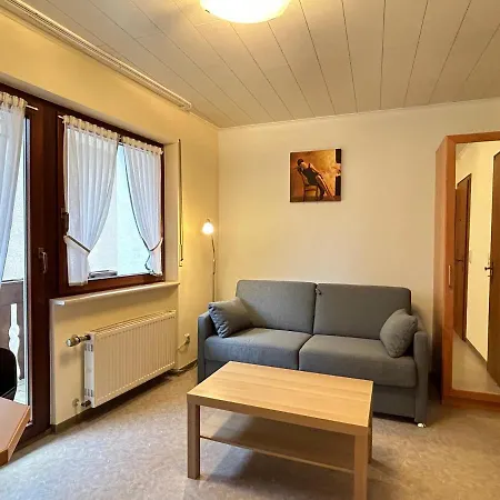 Winzerhaus Im Oberdorf - U - Auch Kombinierbar 3* Erden