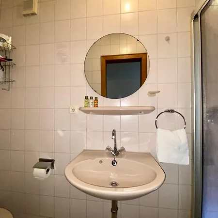 Vendégház Winzerhaus Im Oberdorf - U - Auch Kombinierbar Erden